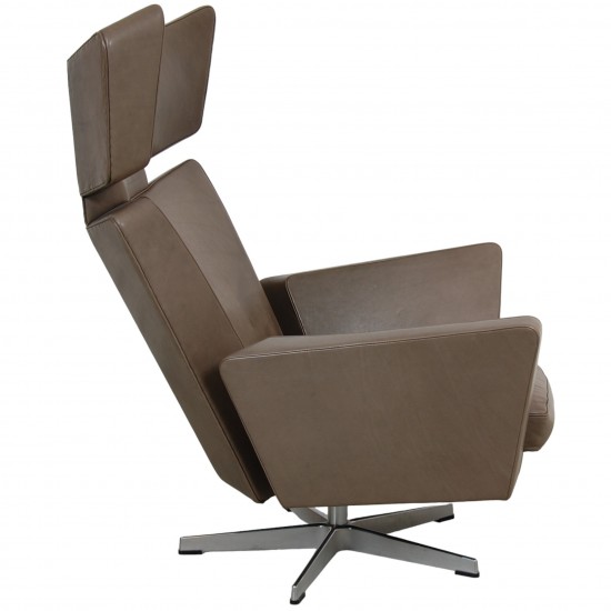 Arne Jacobsen Oksen lounge chair with footstool