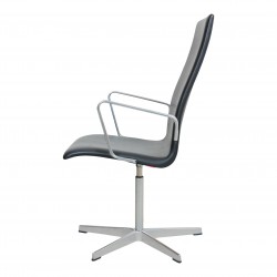 Arne Jacobsen Oxford stol med mellemhøj ryg i sort læder Arne Jacobsen Oxford stol med mellemhøj ryg i sort læder