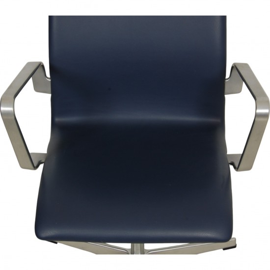 Arne Jacobsen Højrygget Oxford stol i blåt essential læder