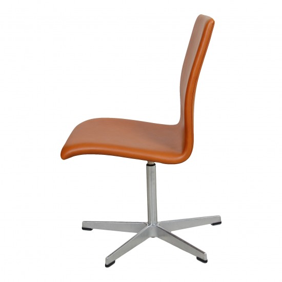 Arne Jacobsen Oxford stol, nypolstret i walnut anilin læder