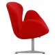 Arne Jacobsen Swan sofa in red fabric