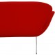 Arne Jacobsen Swan sofa in red fabric