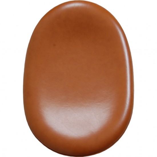Arne Jacobsen Ægget skammel i cognac læder