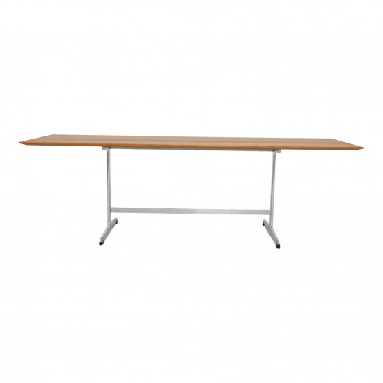 Arne Jacobsen nyrenoveret rektangulært sofabord af teak 55x151 cm Arne Jacobsen nyrenoveret rektangulært sofabord af teak 55x151 cm