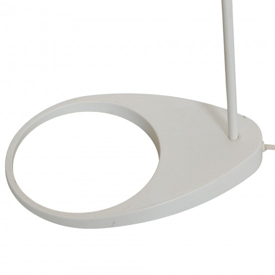 Arne Jacobsen white floor lamp