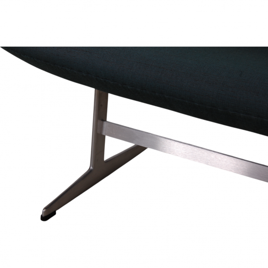 Arne Jacobsen Swan sofa in green fabric
