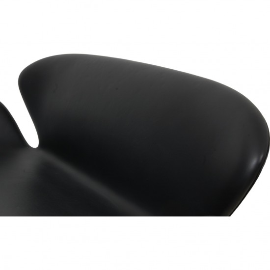 Arne Jacobsen Svane sofa i sort Essential læder