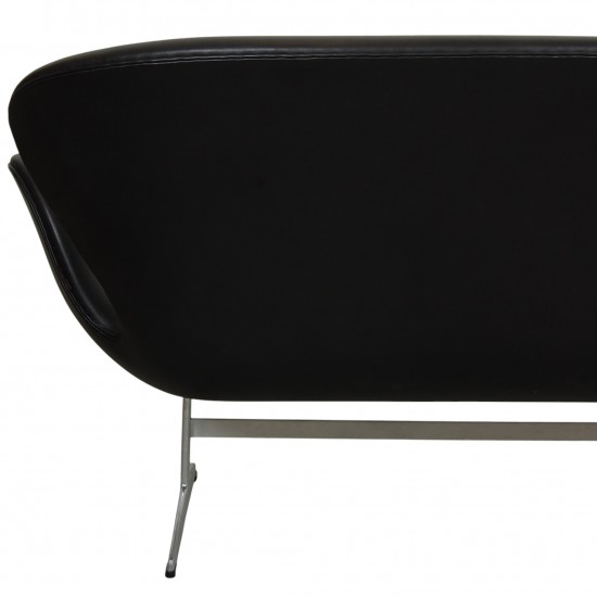 Arne Jacobsen Svane sofa i sort grace læder