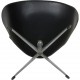 Arne Jacobsen Vintage lav Svane stol betrukket med sort klassisk læder