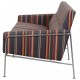 Arne Jacobsen 2.personers 3302 sofa i Paul Smith stof