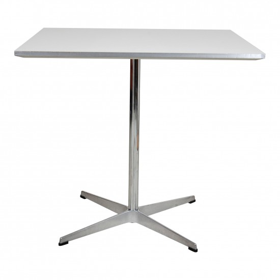 Arne Jacobsen Café table with white laminate 75  x 75 cm