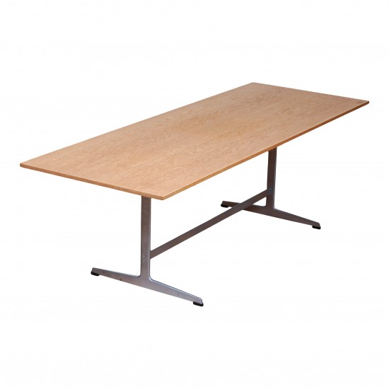 Arne Jacobsen Shaker Oak wood Coffee table
