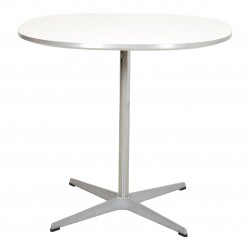 Arne Jacobsen white super circular cafe table Ø: 75 Cm.