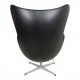 Upholstery of Arne Jacobsen Egg chair with leather