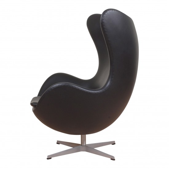 Arne Jacobsen Egg newly upholstered with black aniline leather