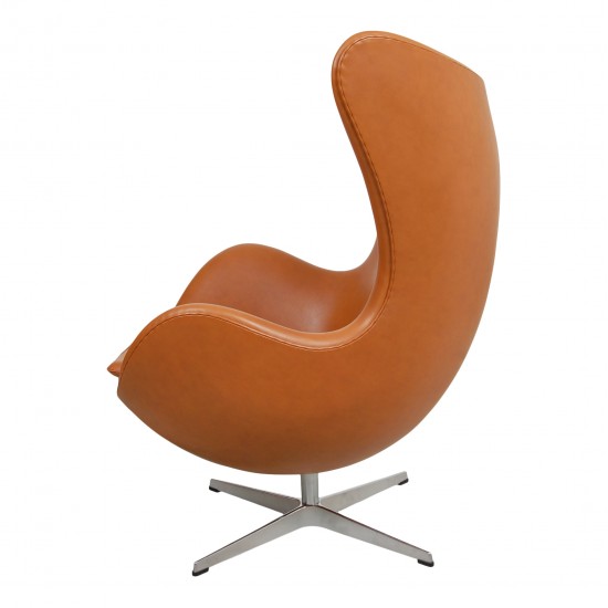 Arne Jacobsen Ægget nypolstret i cognac classic læder