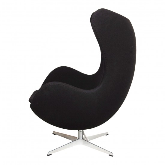 Arne Jacobsen Egg armchair with original black Christianhavn fabric