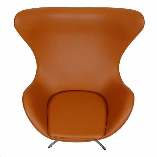 Arne Jacob Egg chair reupholstered in whisky Nevada aniline leather