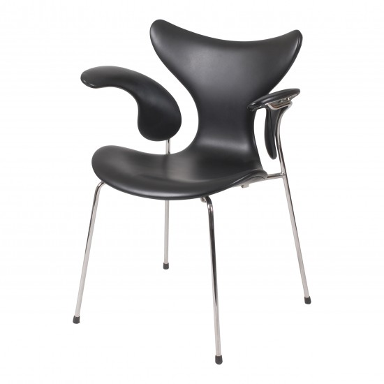 Arne Jacobsen Lily armchair, 3208 newly upholstered with black classic leather