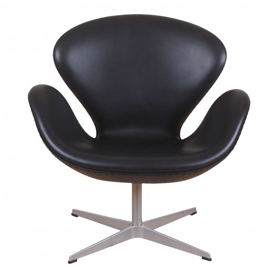 Arne Jacobsen Swan newly upholstered with black aniline leather