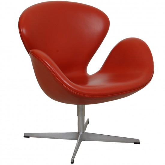 Arne Jacobsen Swan chair in original red leather 2006