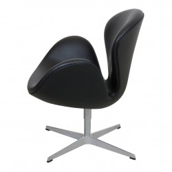 Arne Jacobsen Swan newly upholstered in black Nevada aniline leather Arne Jacobsen Swan newly upholstered in black Nevada aniline leather