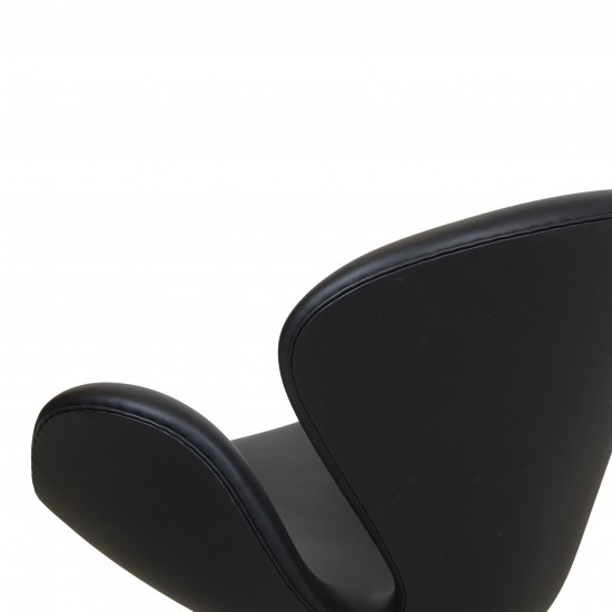Arne Jacobsen Swan newly upholstered in black Nevada aniline leather