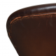 Arne Jacobsen Svane stol, gammel model i brunt patineret læder