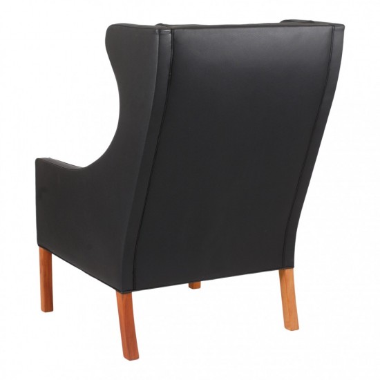 Upholstery of Børge Mogensen Wing chair with leather