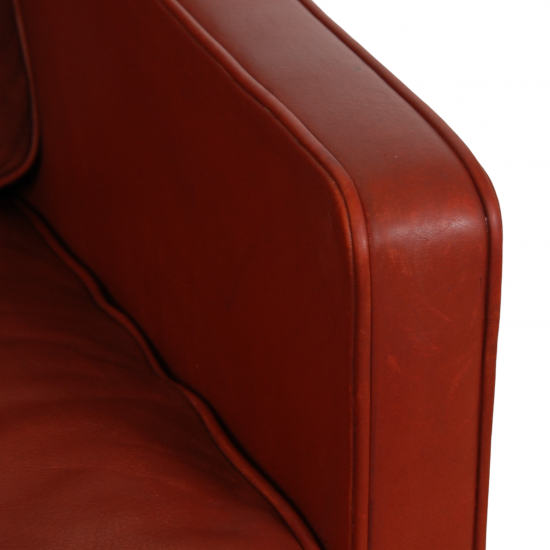 Børge Mogensen 2207 lounge chair in red leather with patina