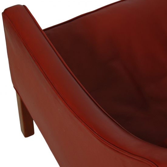 Børge Mogensen 2207 lounge chair in red leather with patina