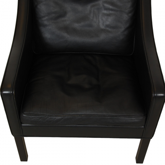 Børge Mogensen 2207 lounge chair in black leather with patina