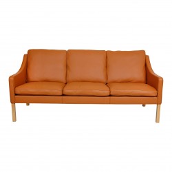 Børge Mogensen Sofa, Model 2209, newly upholstered with cognac bison leather Børge Mogensen Sofa, Model 2209, newly upholstered with cognac bison leather