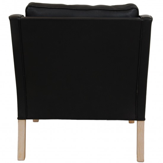 Børge Mogensen 2207 lounge chair in black leather