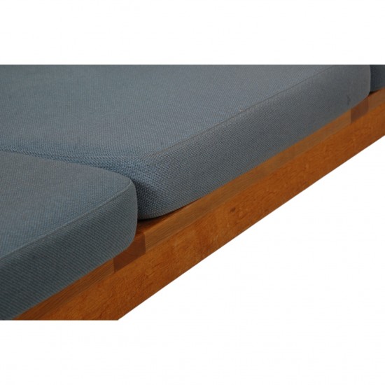 Børge Mogensen 3.seater 2219 sofa with blue cushions