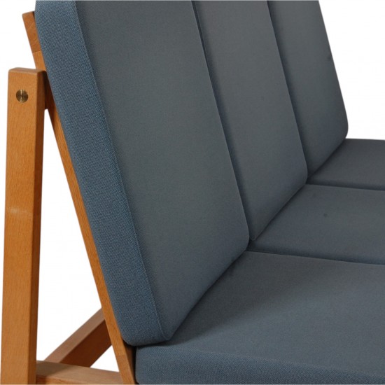 Børge Mogensen 3.seater 2219 sofa with blue cushions