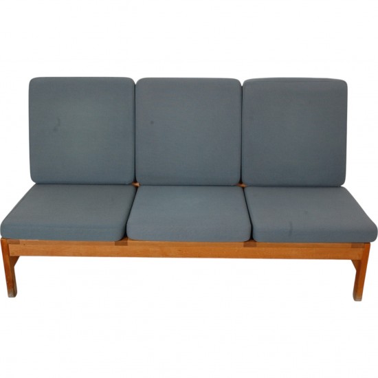 Børge Mogensen 3.seater 2219 sofa with blue cushions