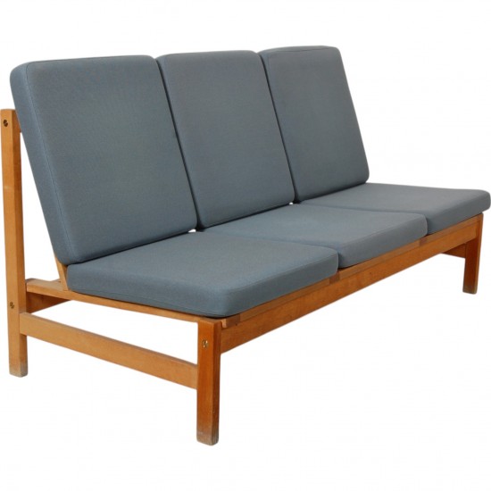 Børge Mogensen 3.seater 2219 sofa with blue cushions