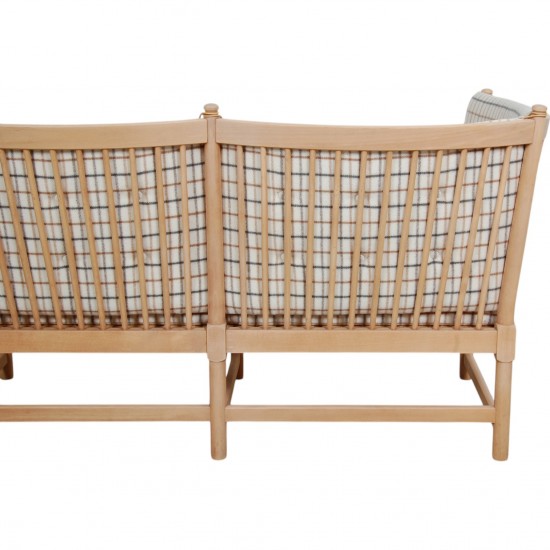Børge Mogensen Spoke-back sofa in Hestedækken fabric