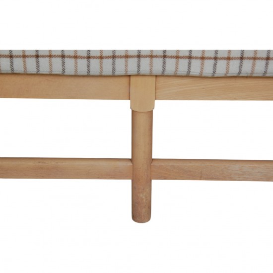 Børge Mogensen Spoke-back sofa in Hestedækken fabric