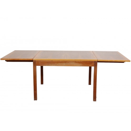 Børge Mogensen 5362 Coffee table in rose wood