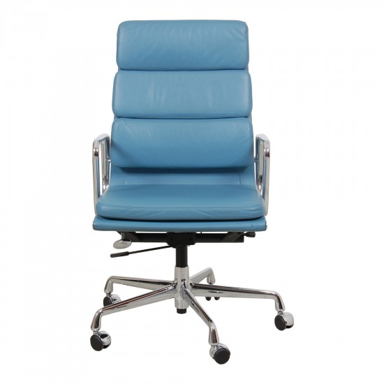 Charles Eames Ea-219 office chair fully upholstered in blue leather