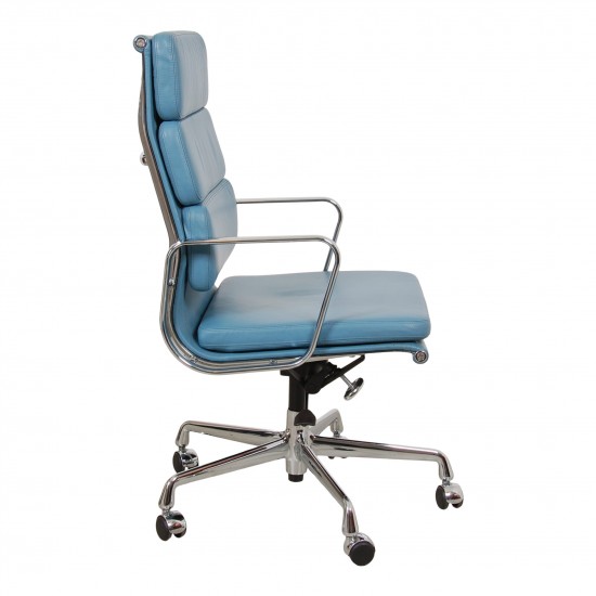 Charles Eames Ea-219 office chair fully upholstered in blue leather