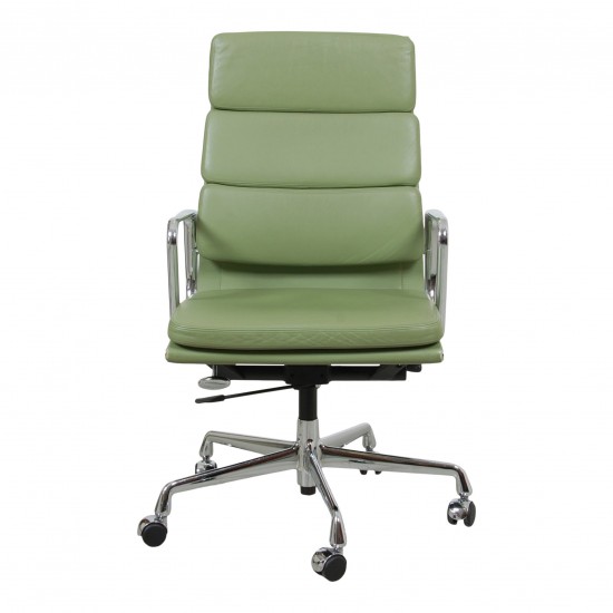 Charles Eames Ea-219 office chair fully upholstered in Green leather