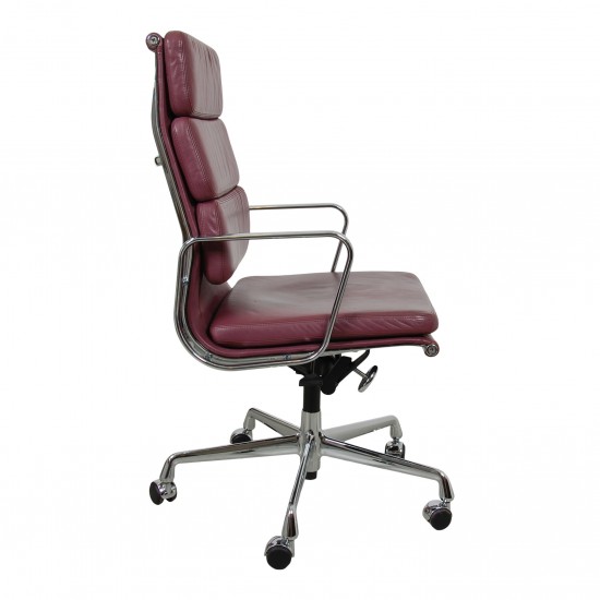 Charles Eames Ea-219 office chair fully upholstered in Red premium leather