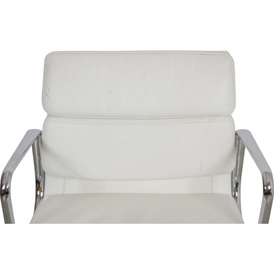 Charles Eames Ea-217 Kontorstol i hvidt læder