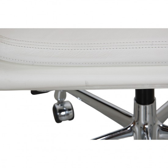 Charles Eames Ea-217 Kontorstol i hvidt læder