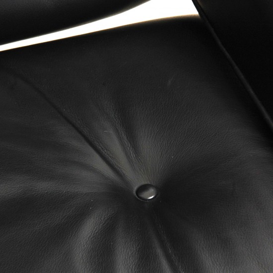 Charles Eames Lounge chair med Skammel i sort læder