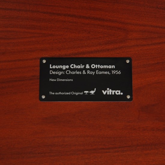 Charles Eames Lounge chair med Skammel i sort læder
