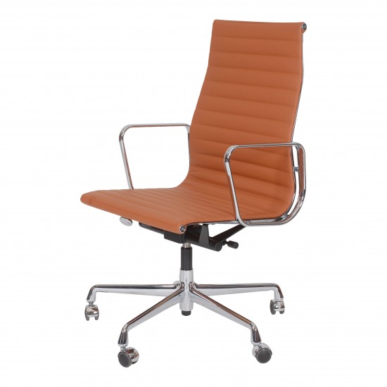 Charles Eames Ny Kontorstol Ea-119 i cognac læder